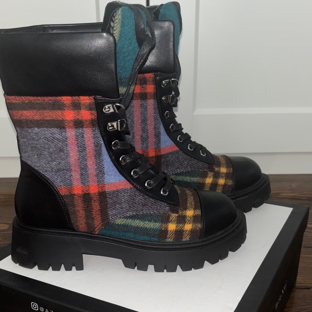 Women's Plaid Lace-Up Combat Boots with Black Leather Trim